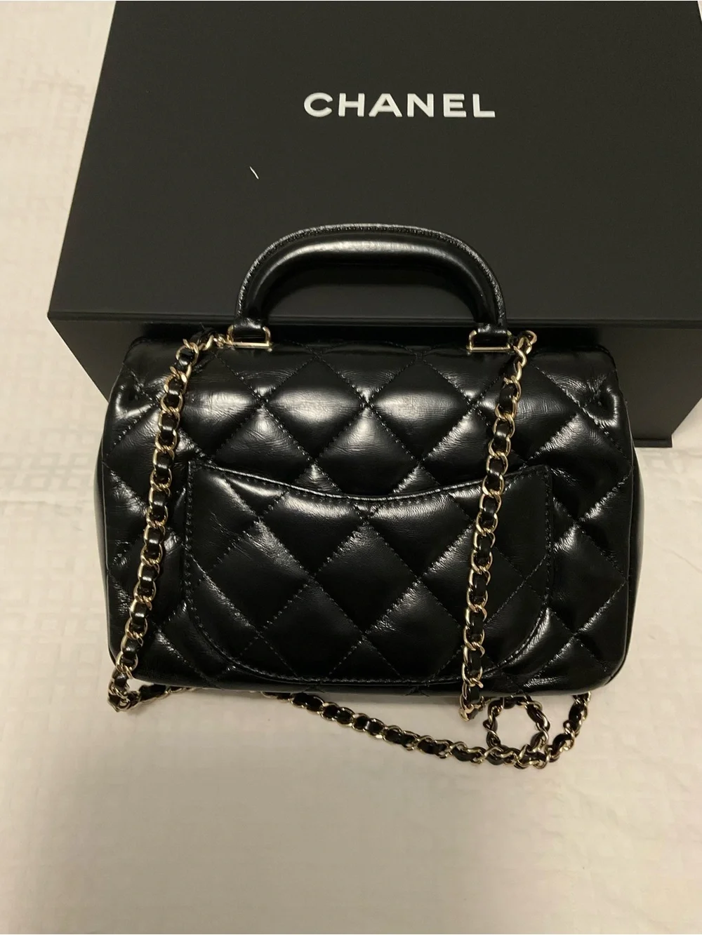CHANEL Shiny Lambskin Quilted Flap Bag Black preloved